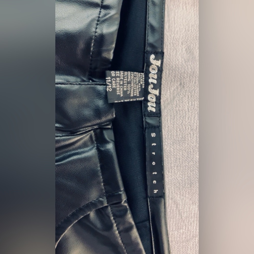 Vintage y2k Vegan Leather Pant with Maurices Tank - Picture 4 of 7